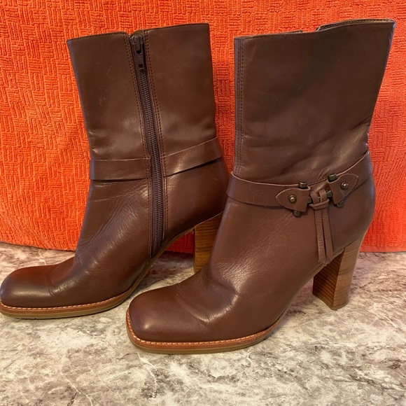 Nine West size 7 leather boots - Picture 1 of 5